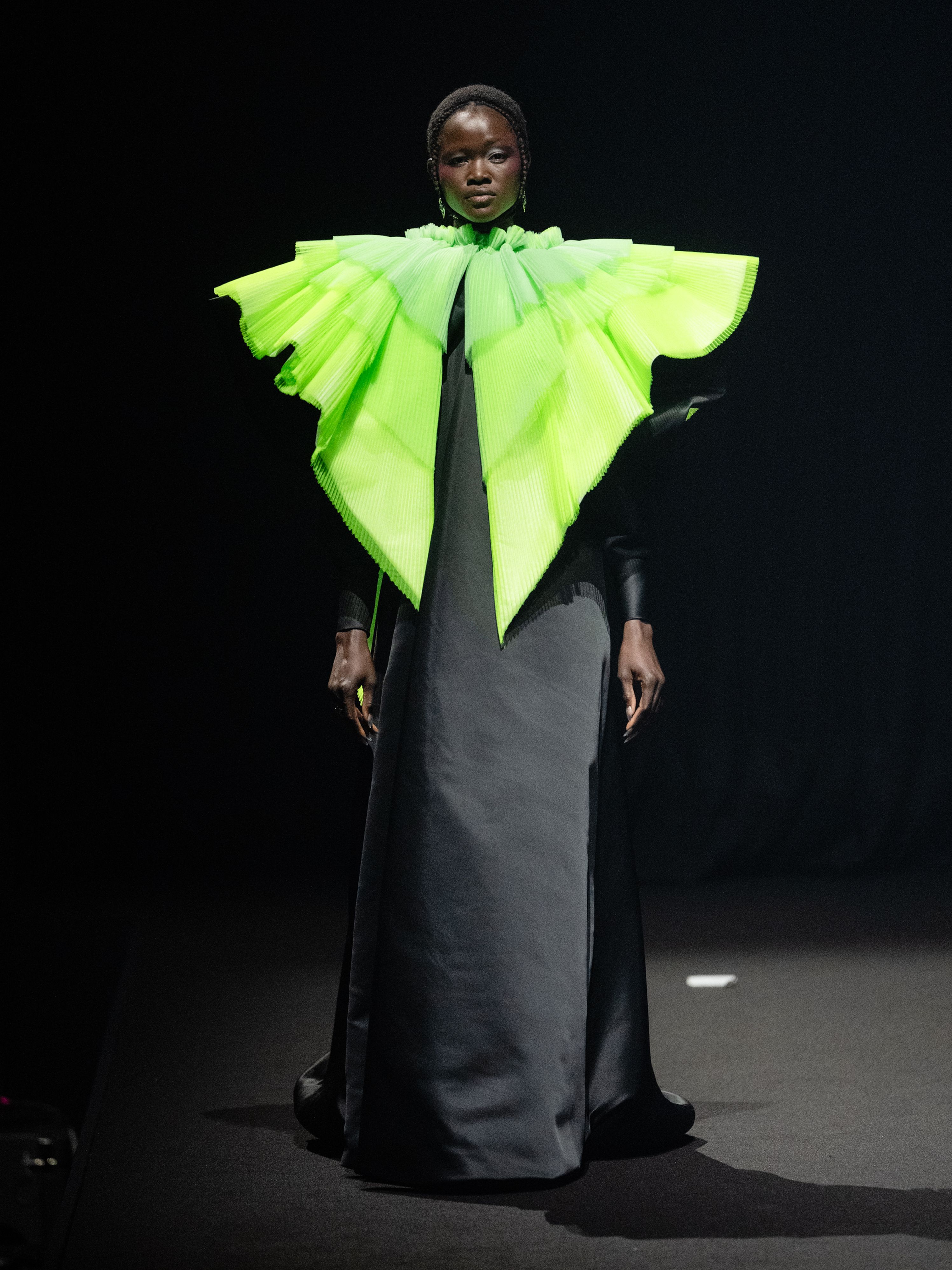 Diamond Kite - Viktor&Rolf Haute Couture Spring/Summer 2026