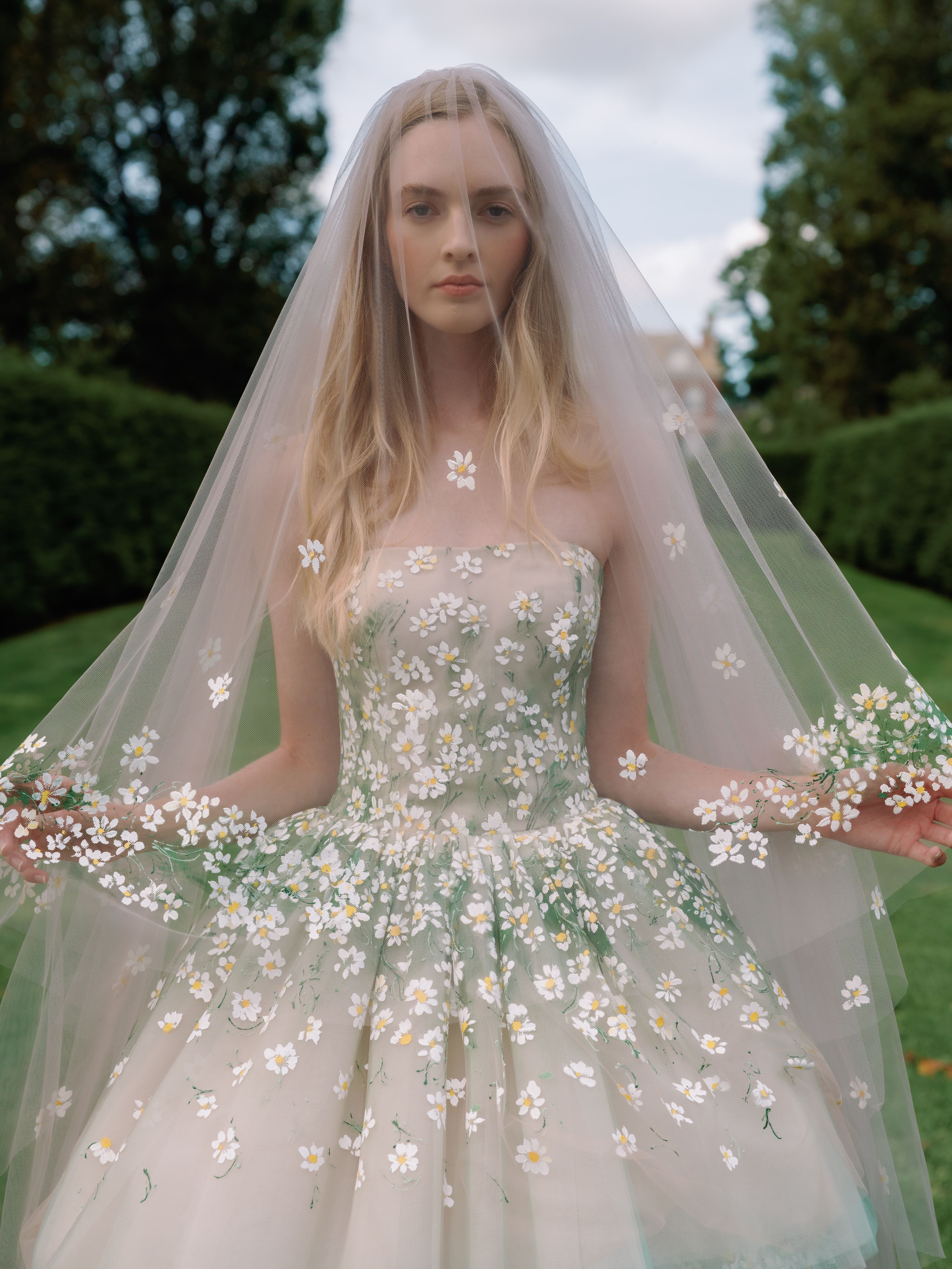 Sareh Nouri Fall/Winter 2026 - The Once Upon a Garden collection - Edelweiss