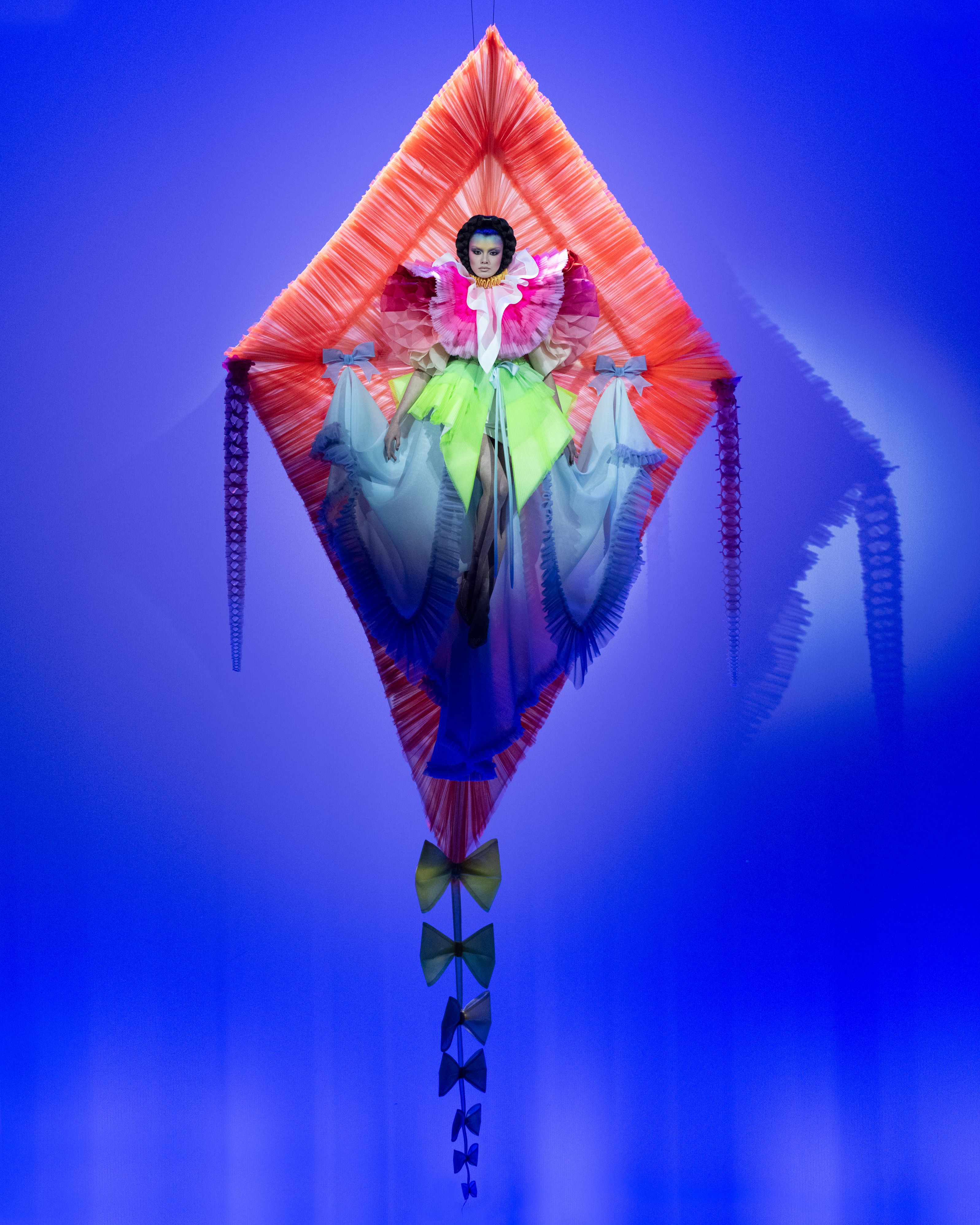 Diamond Kite - Viktor&Rolf Haute Couture Spring/Summer 2026