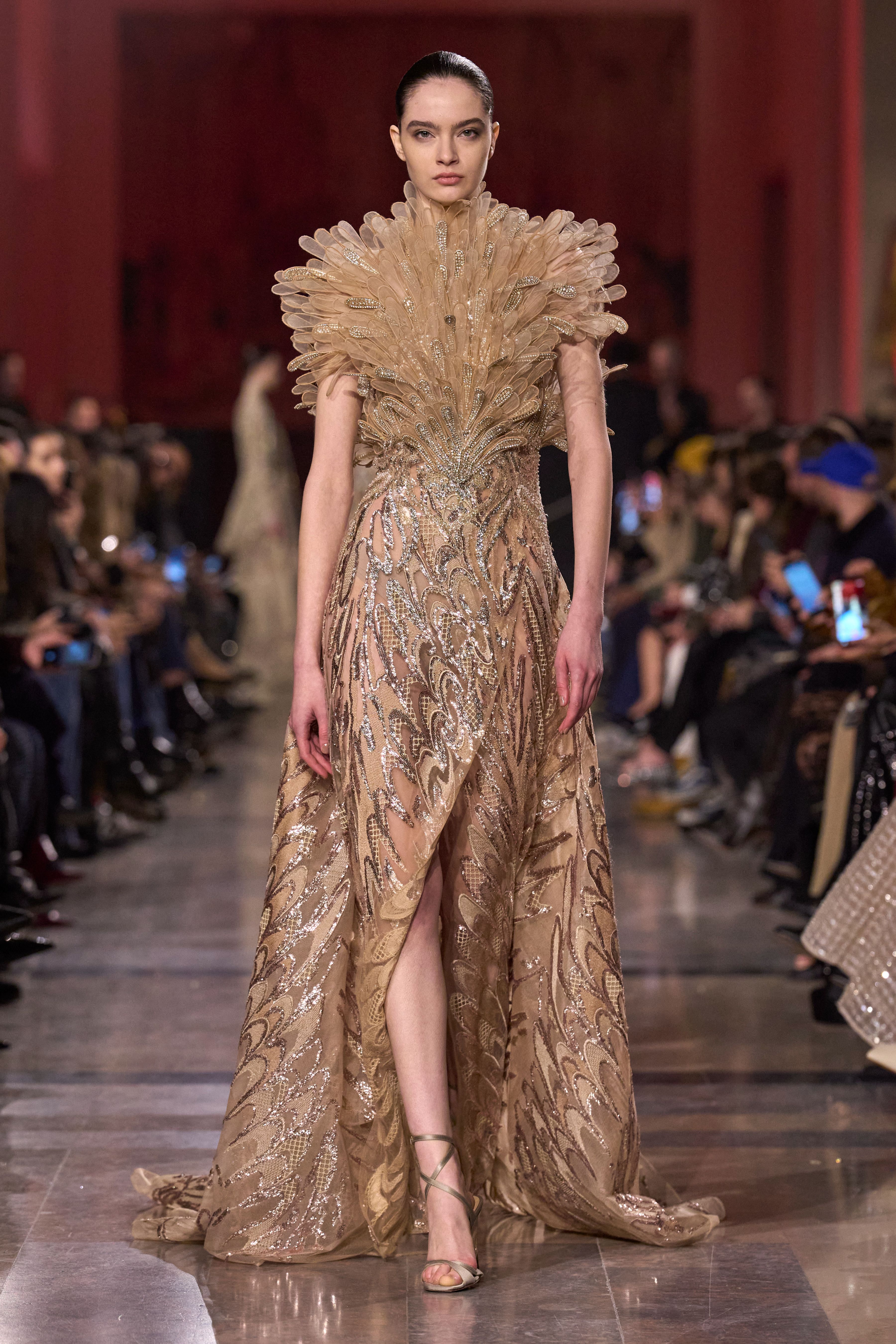 Eternally elegant, the Elie Saab Couture Spring/Summer 2026 collection captures all the glamour of gilded summer evenings.