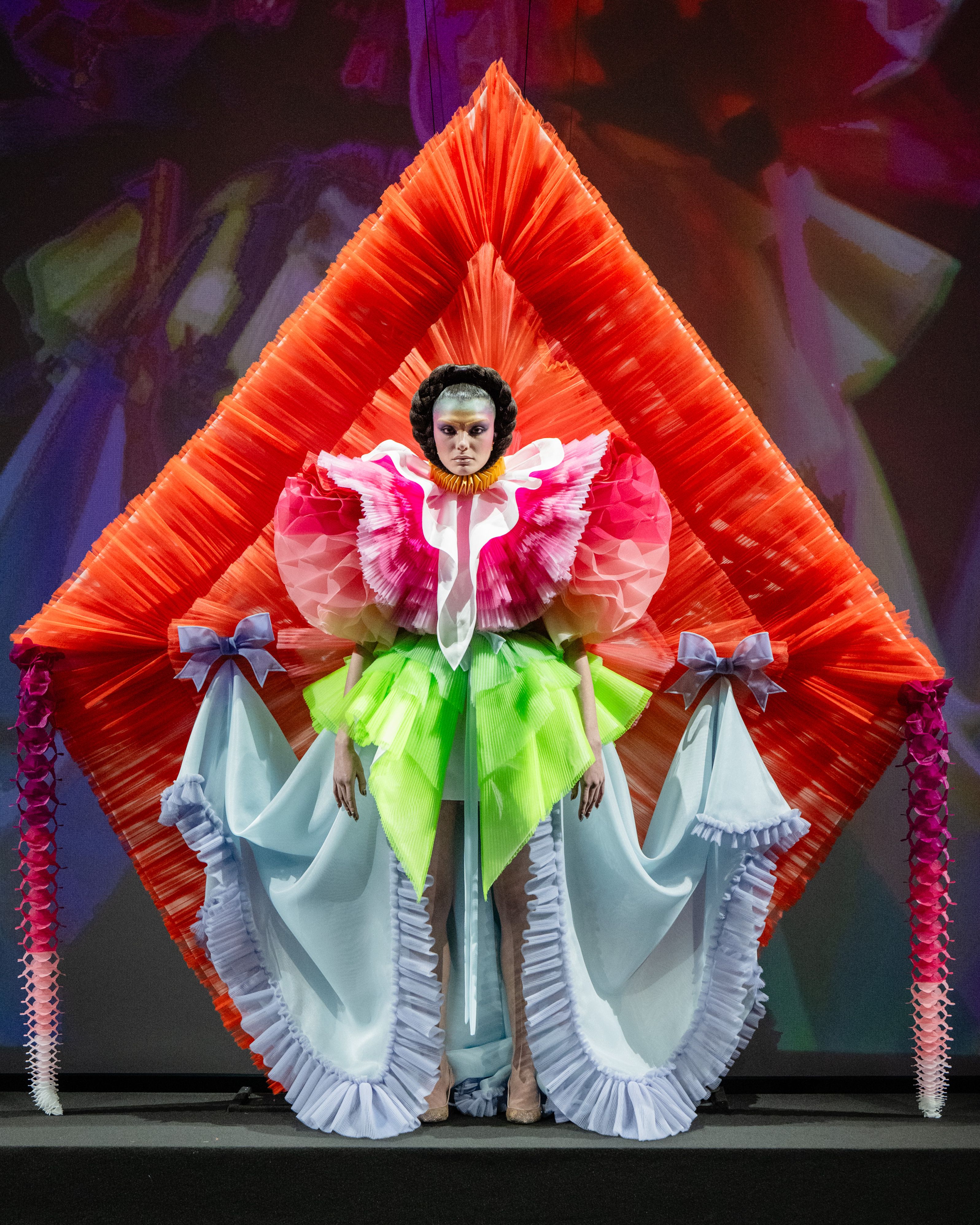 Diamond Kite - Viktor&Rolf Haute Couture Spring/Summer 2026