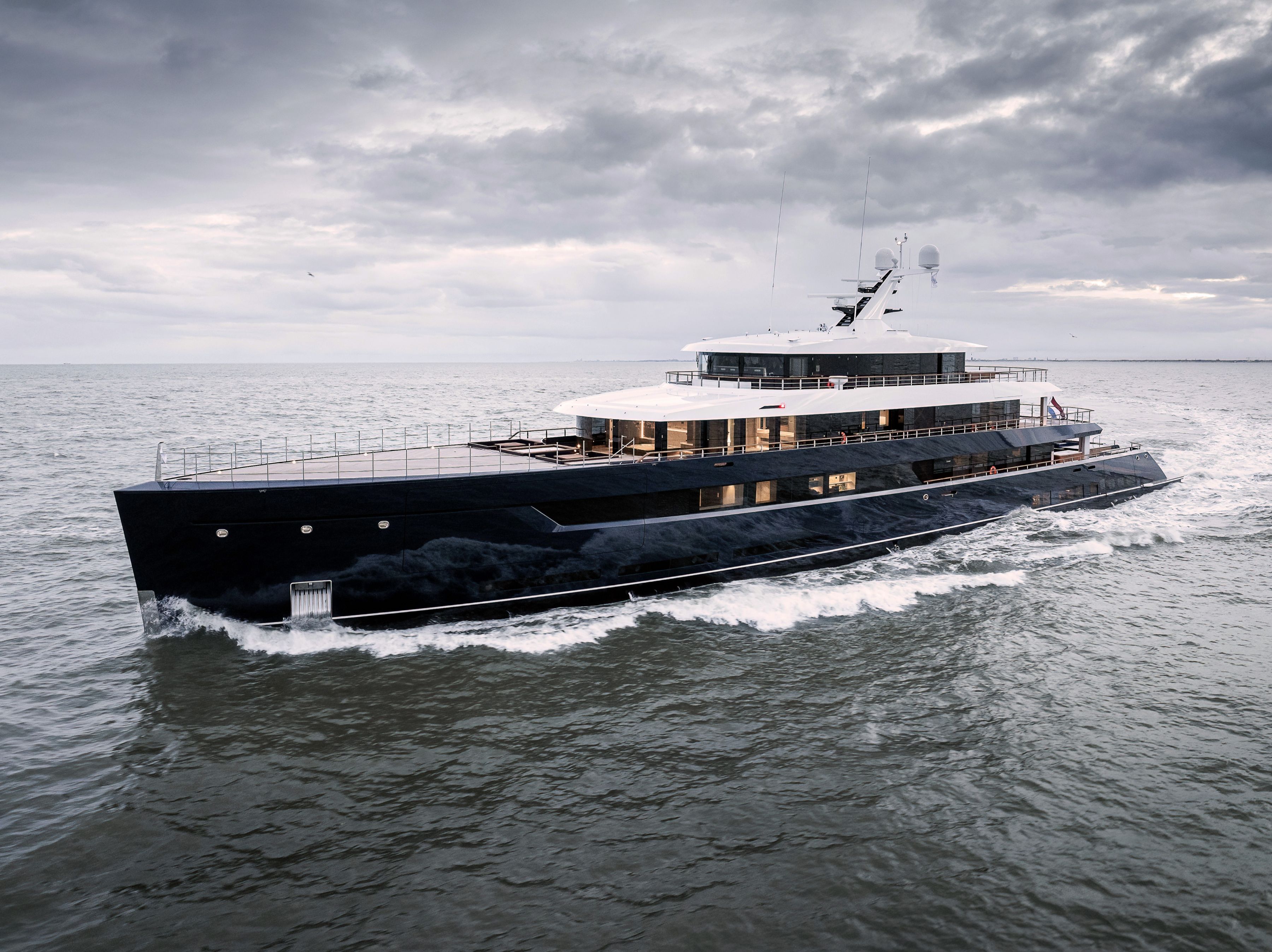 Feadship ONE