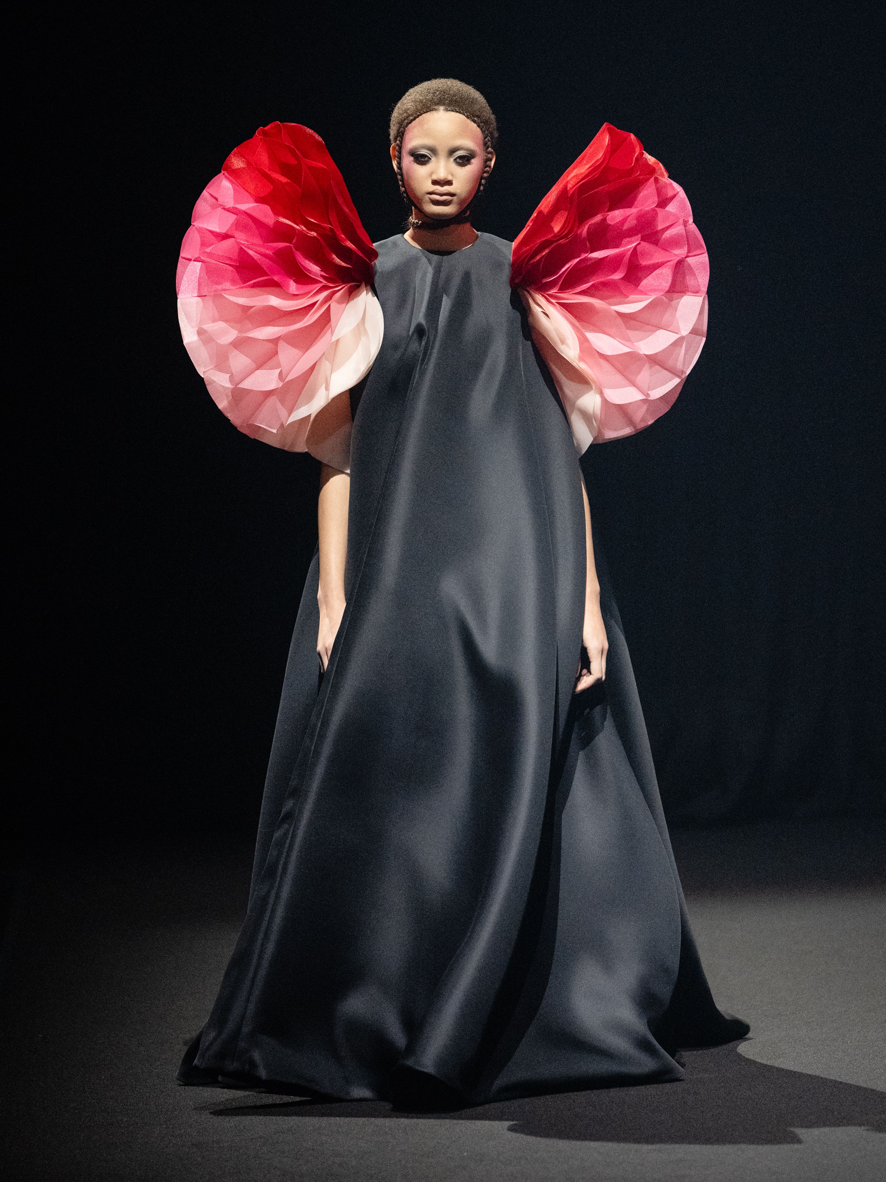 Diamond Kite - Viktor&Rolf Haute Couture Spring/Summer 2026