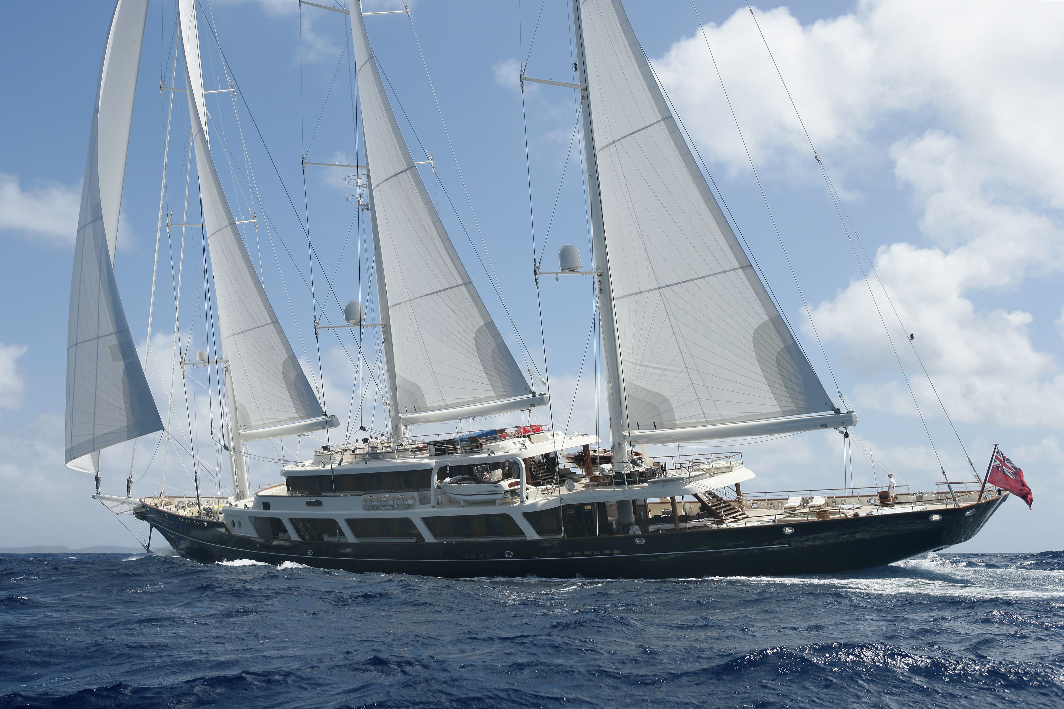 Lurssen Eos_93m