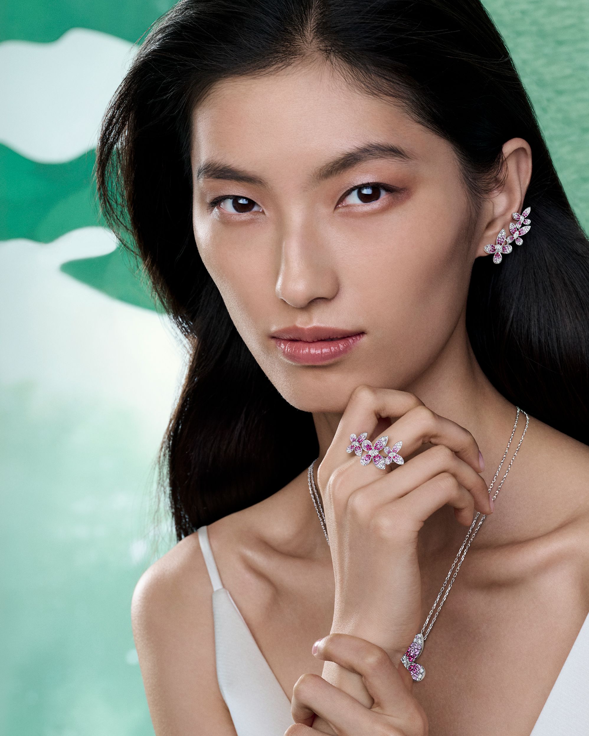 Graff Butterfly collection of necklaces, rings, bracelets and earrings designs play with rhythm and balance