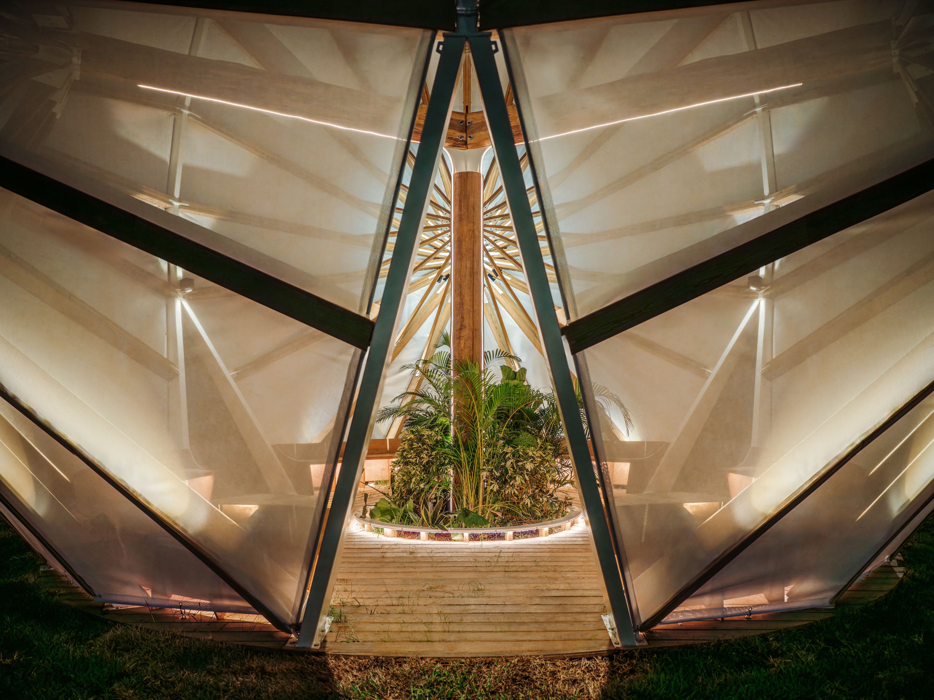 Artist/principal architect: Cheng Tsung FENG - All Together Under the Umbrella