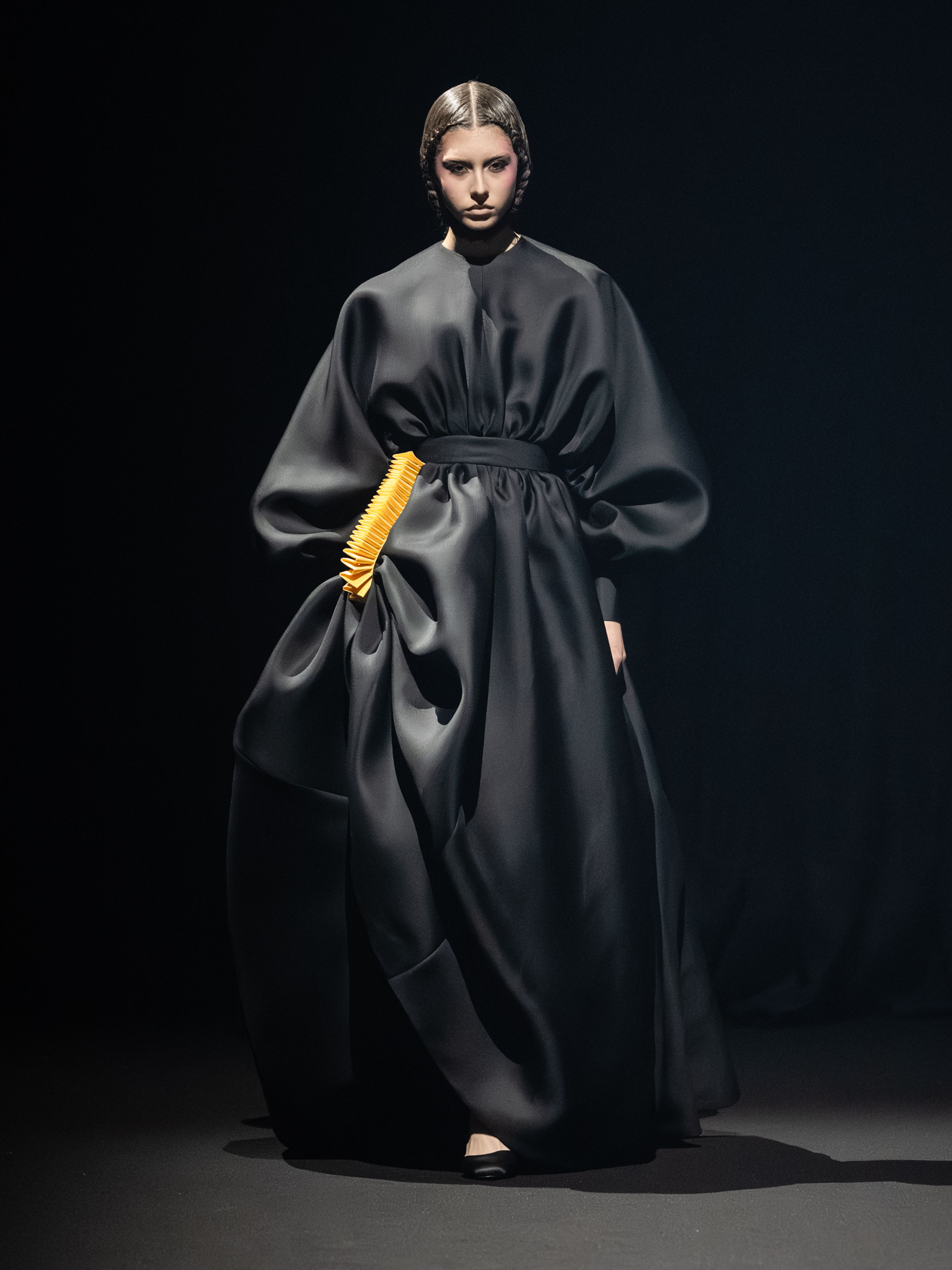 Diamond Kite - Viktor&Rolf Haute Couture Spring/Summer 2026