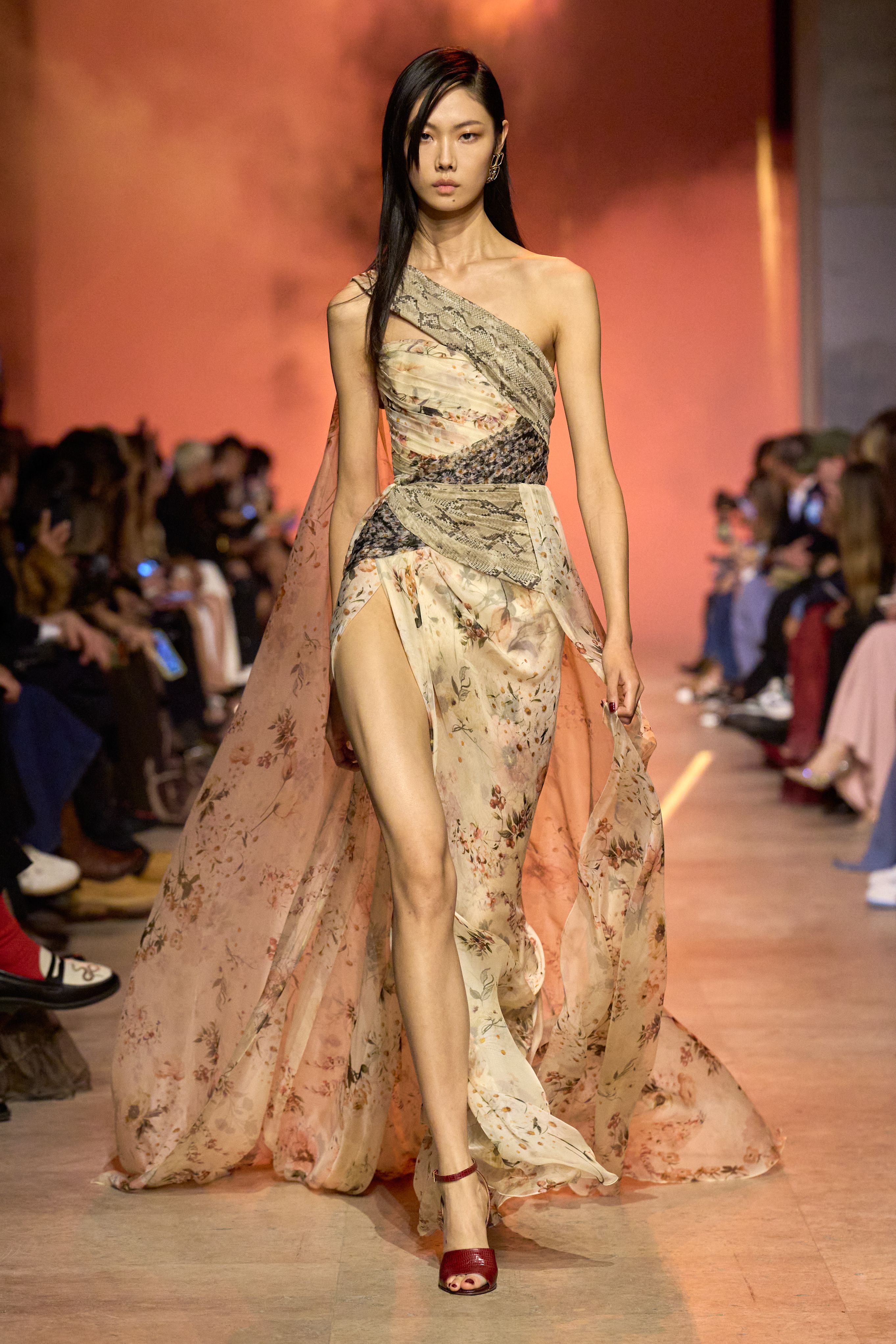 ELIE SAAB Ready-To-Wear Spring Summer 2026