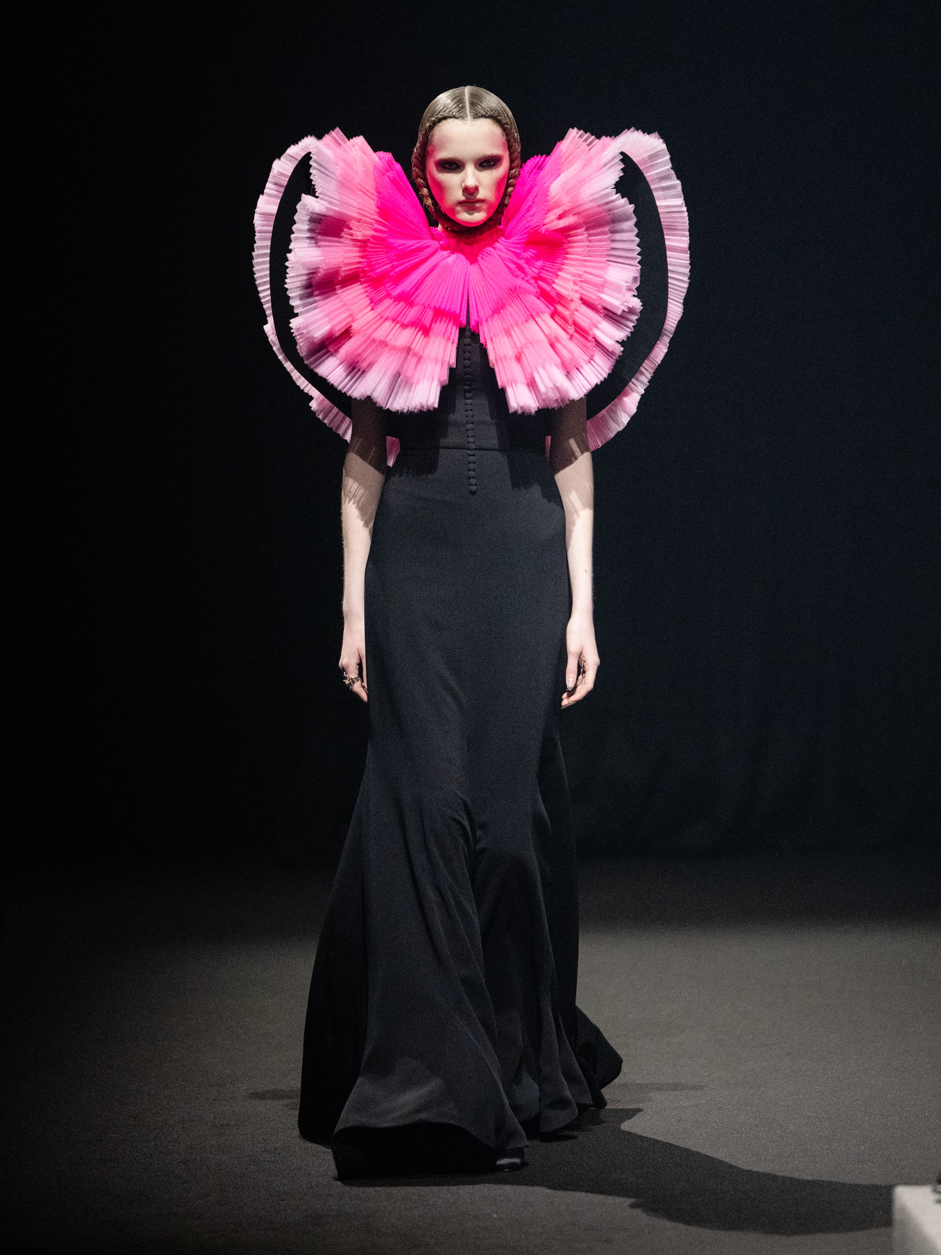 Diamond Kite - Viktor&Rolf Haute Couture Spring/Summer 2026