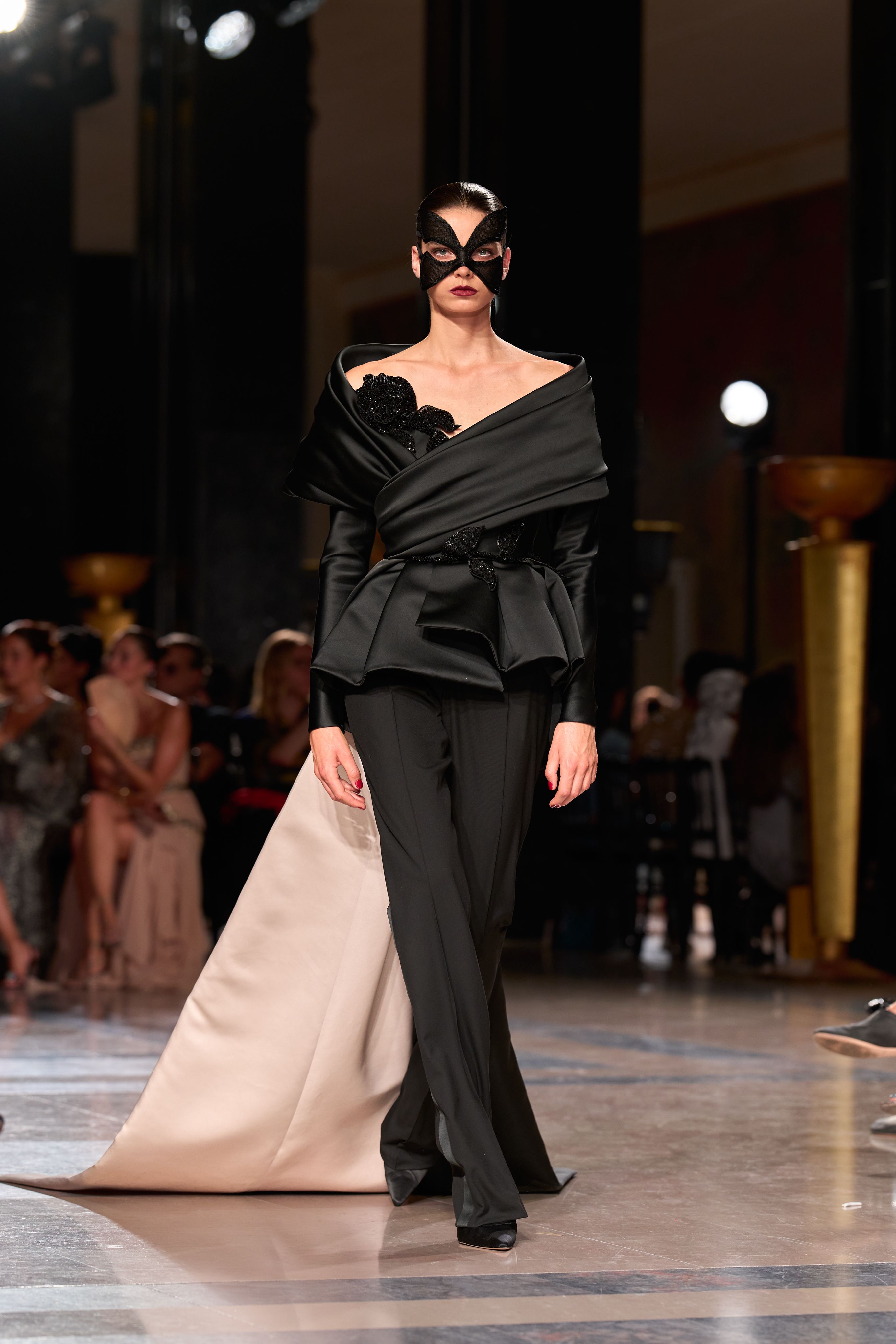 Elie Saab Haute Couture Fall/Winter 2026/2027 - The Ball of Untamed Dreams.