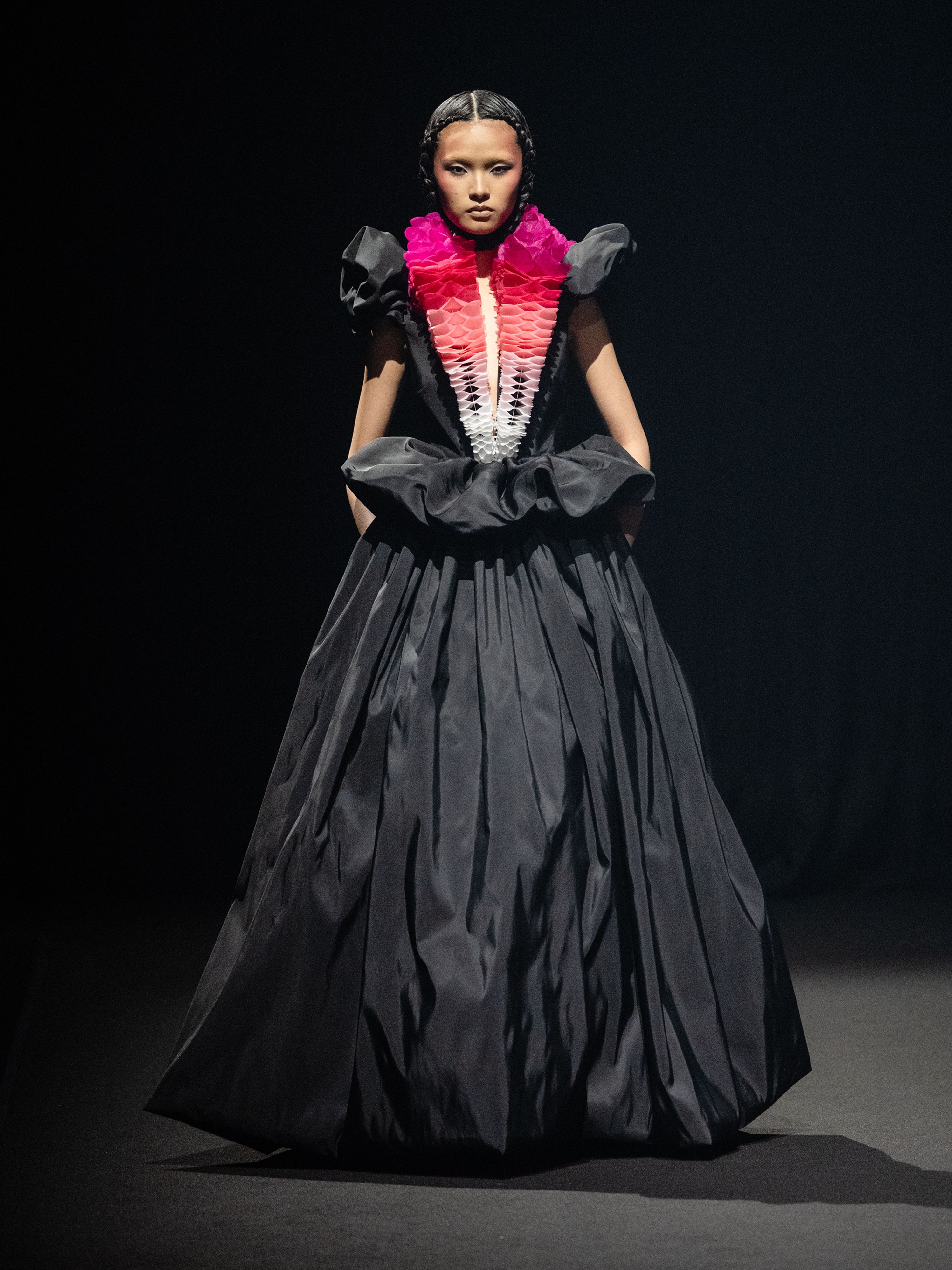 Diamond Kite - Viktor&Rolf Haute Couture Spring/Summer 2026