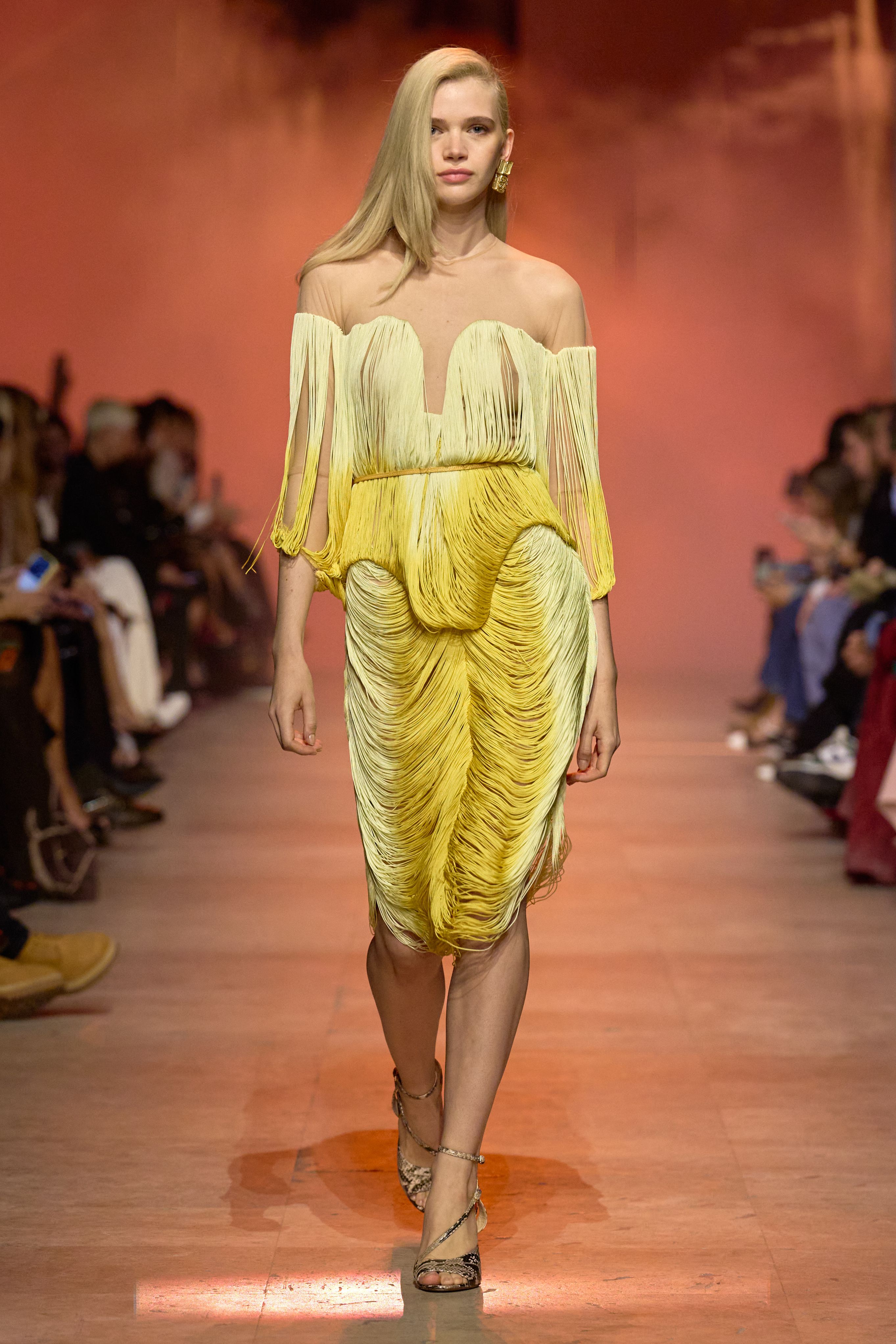 ELIE SAAB Ready-To-Wear Spring Summer 2026