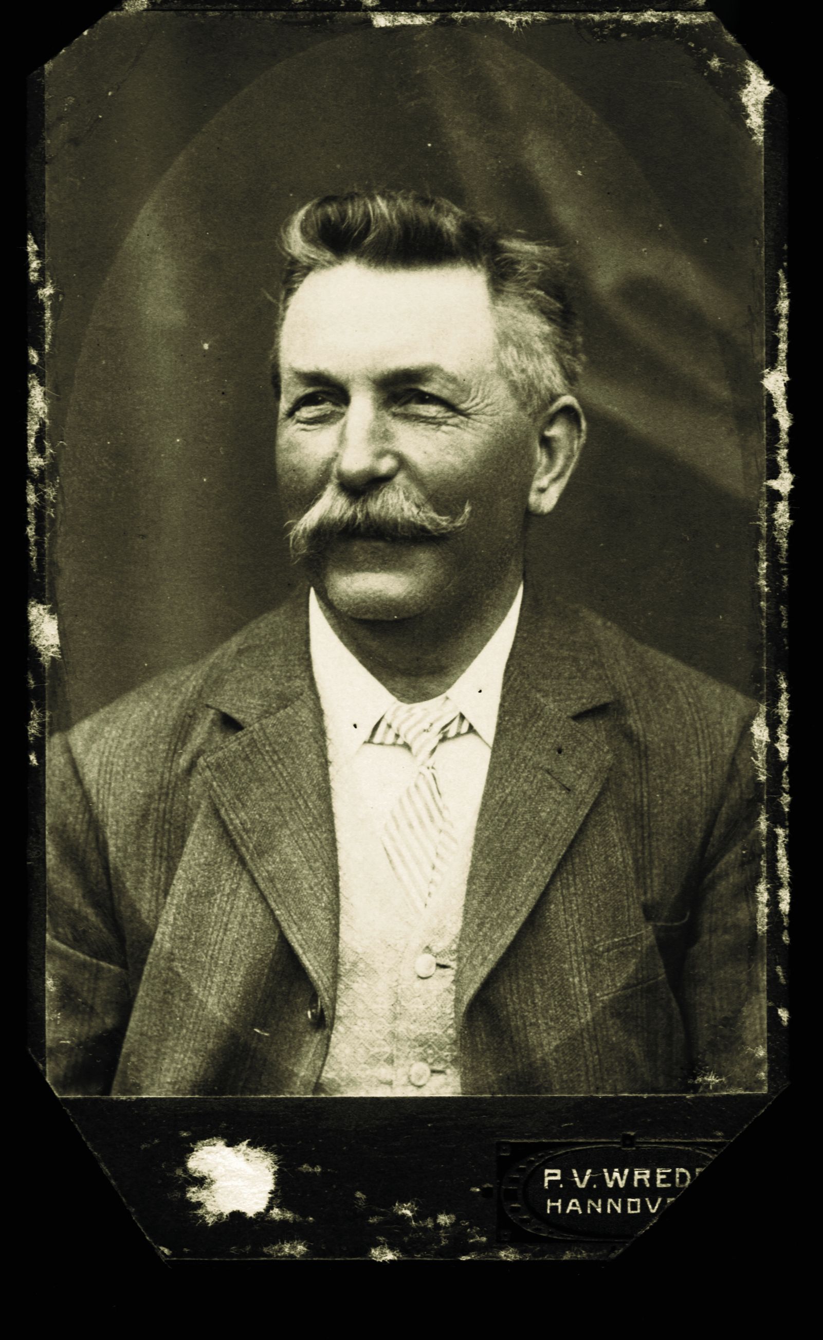 Founder Friedrich L&uuml;rssen