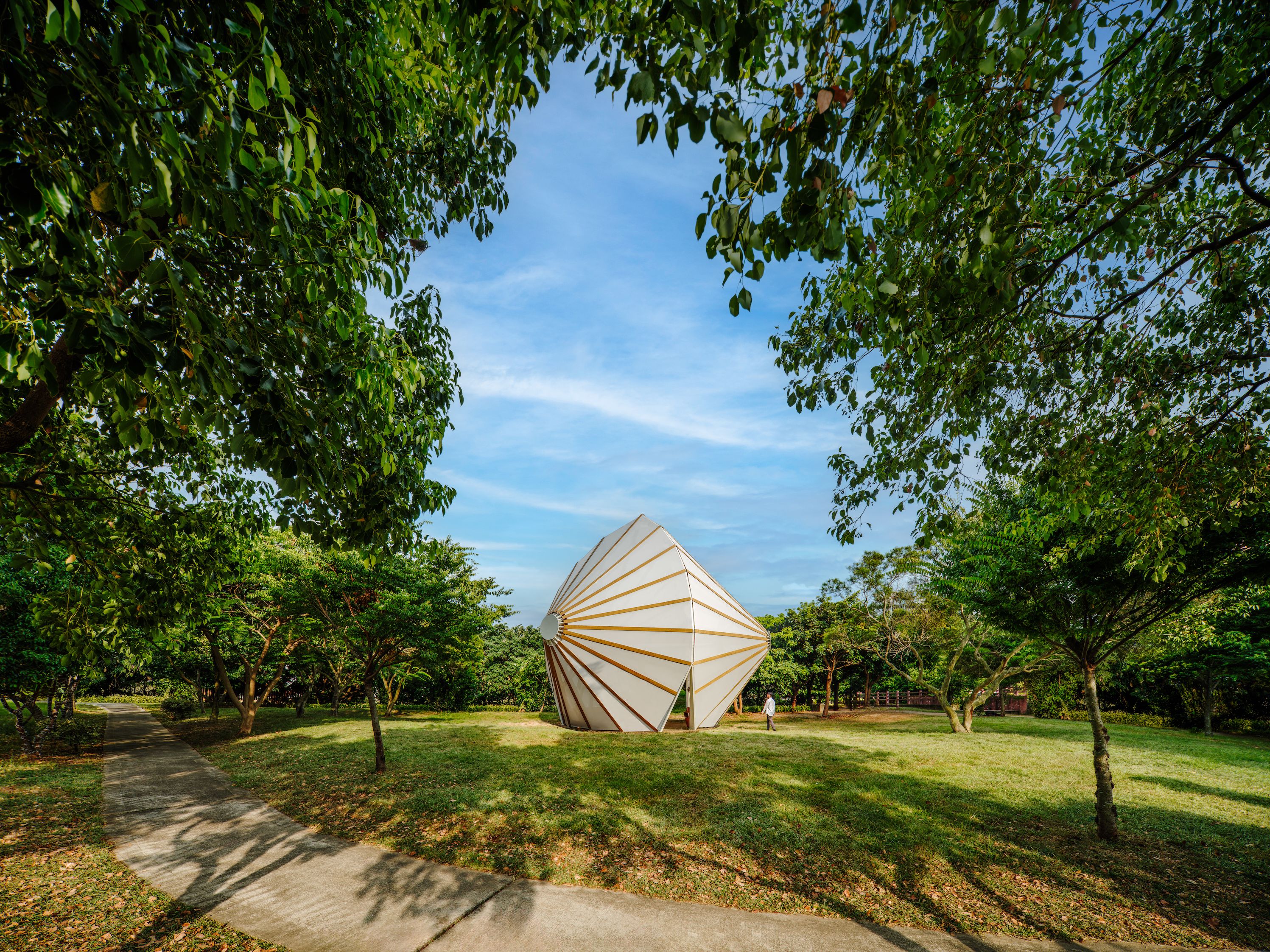 Artist/principal architect: Cheng Tsung FENG - All Together Under the Umbrella