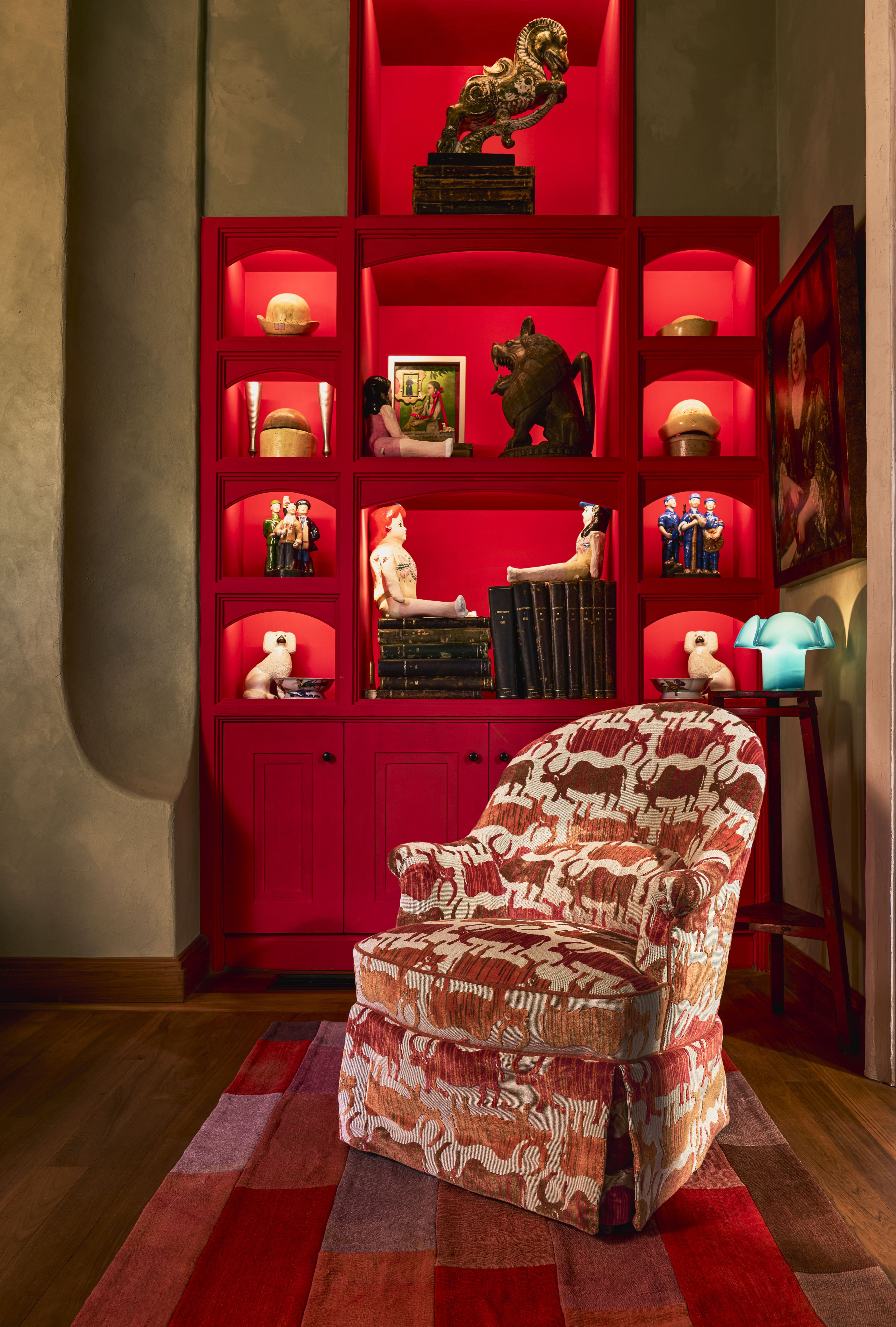 Kouprey Velvet-Red library