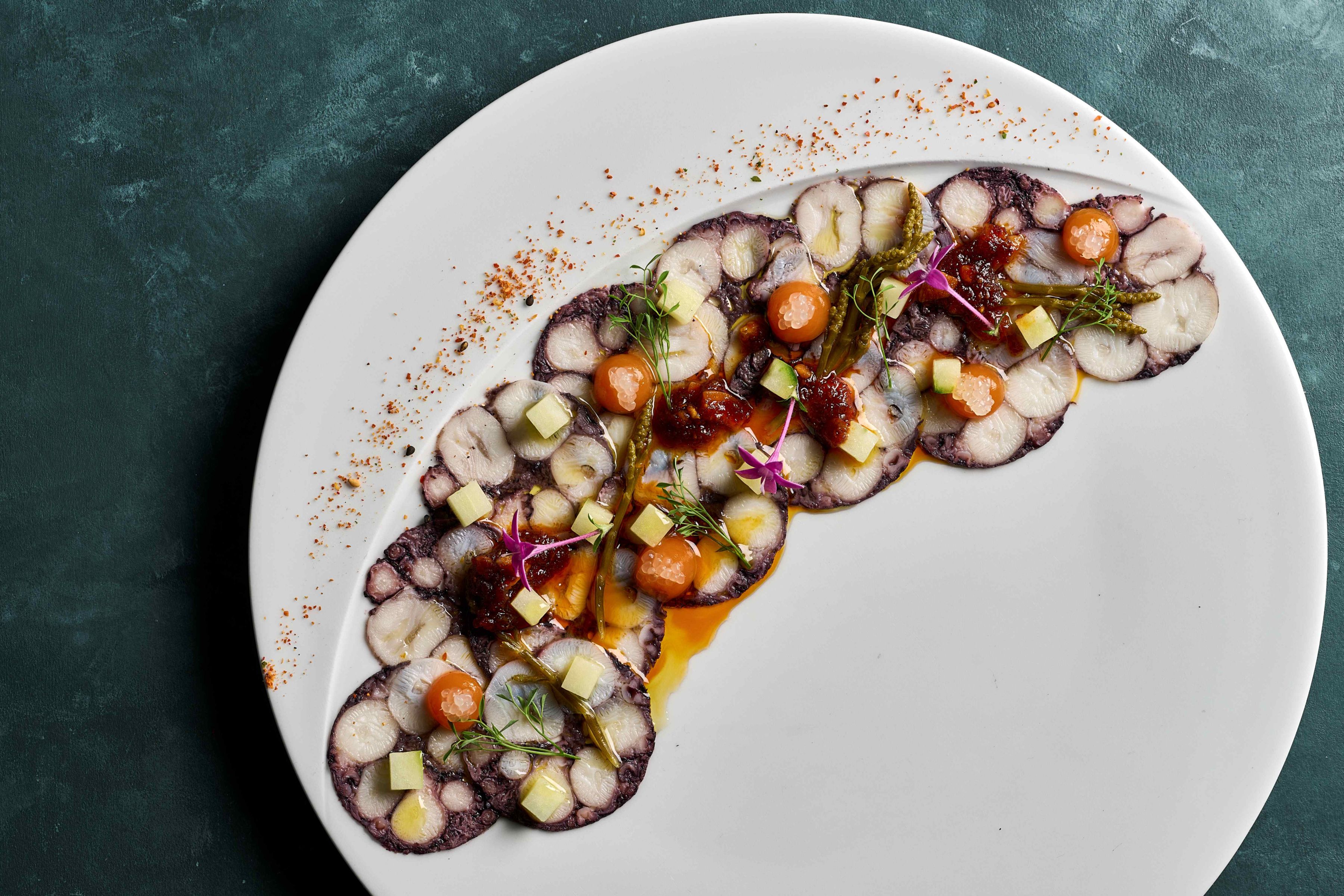 Mandarin Oriental, New York, is an appealing dining destination where modern cuisine and worldwide flavors are paired with some of the city's most stunning views.
