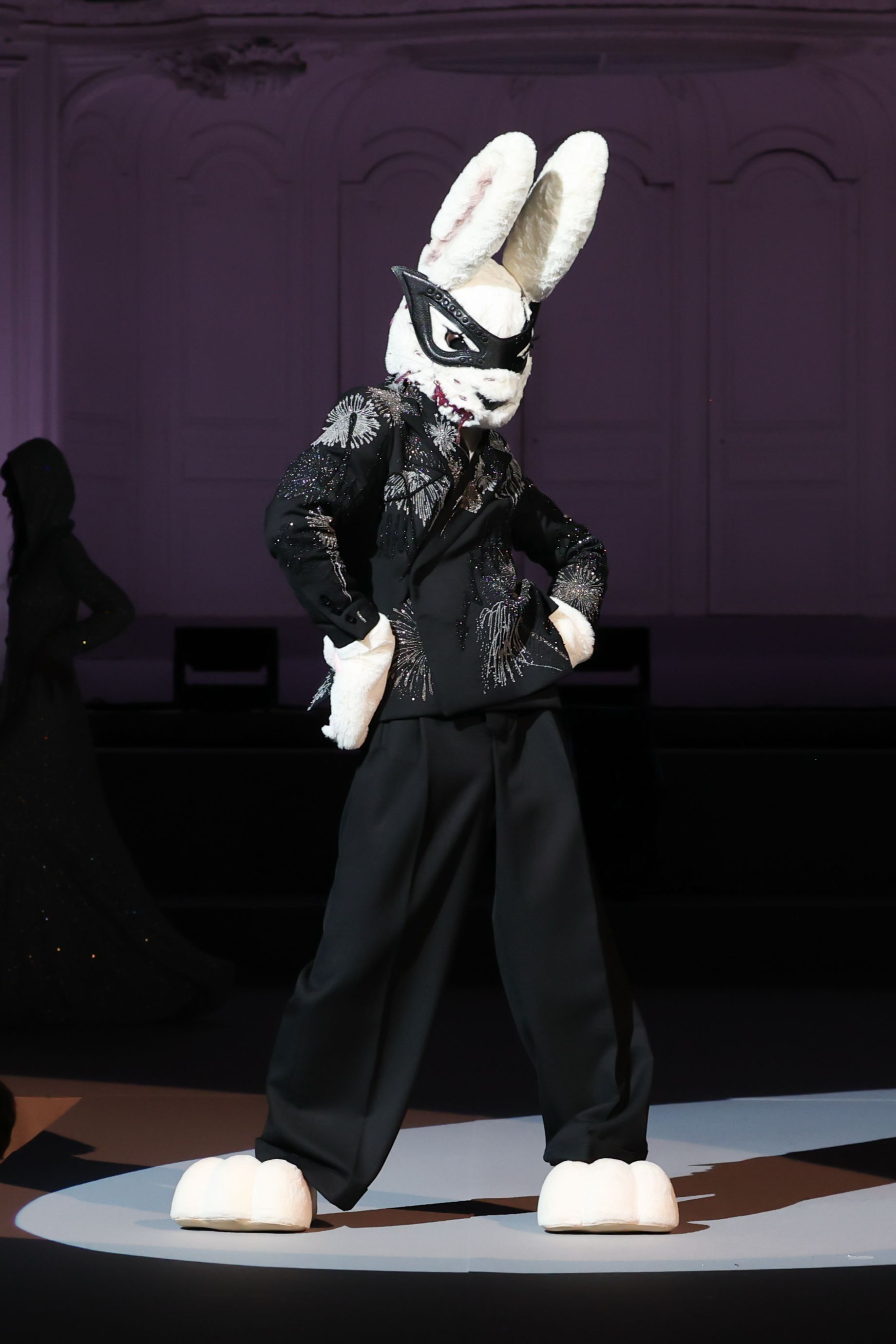 The artistic universe of the Julien Fournié Haute Couture 2026 fashion show - First Misfits