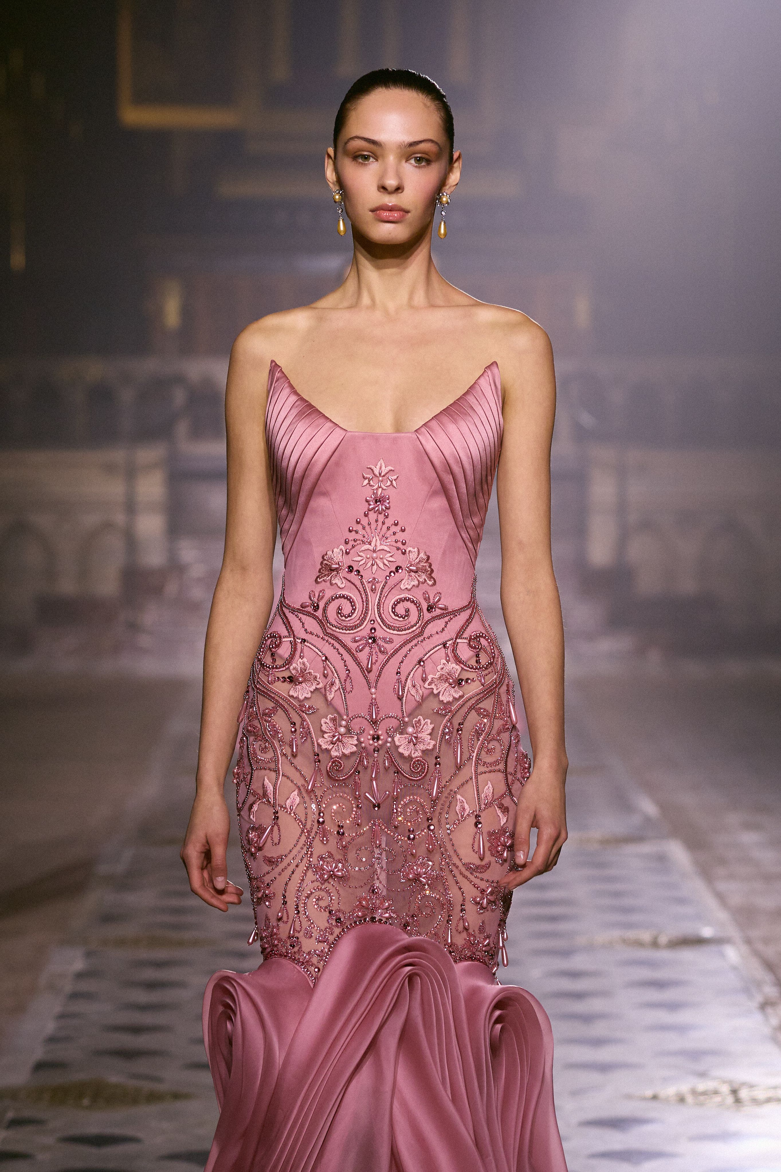 Georges Hobeika Couture Printemps-Été 2026 - L'AMOUR